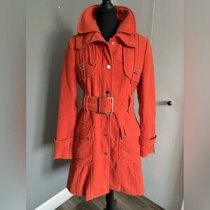 KAREN MILLEN ENGLAND Vintage Trench Coat in Orange